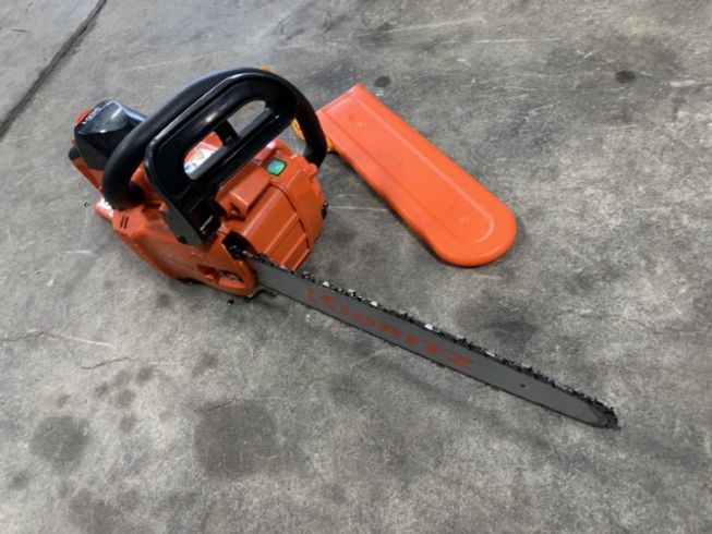 チェーンソー CSE3501 写真５